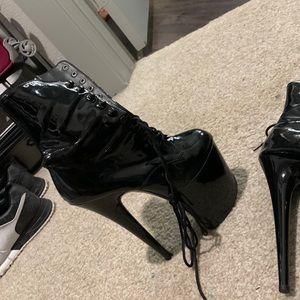 Pleaser heels